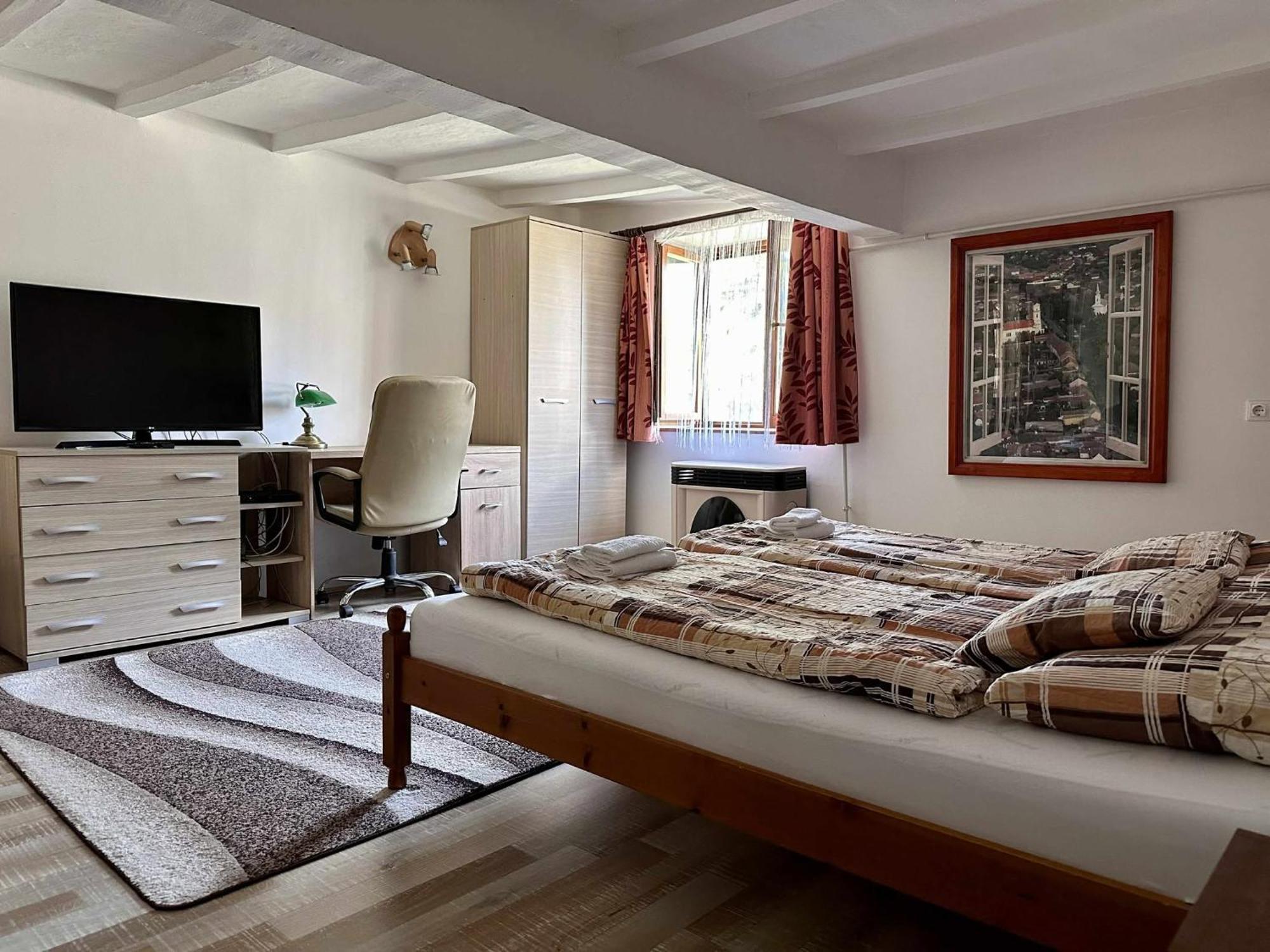 Alfoeldi Vendeghaz - Apartament Devavanya