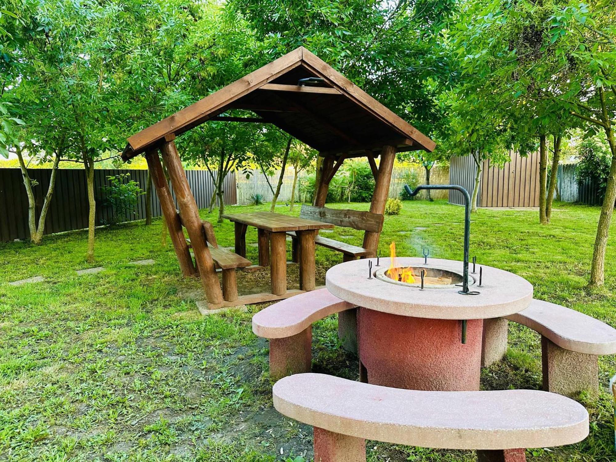 Alfoeldi Vendeghaz - Apartament *